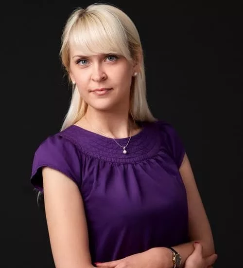 Альона Павлушенко
