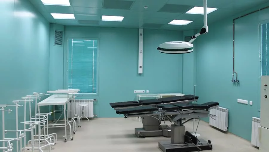Київська міська клінічна лікарня №2 - операційна з обладнанням