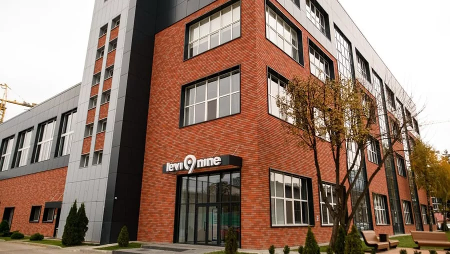 Фасад офісу Levi9